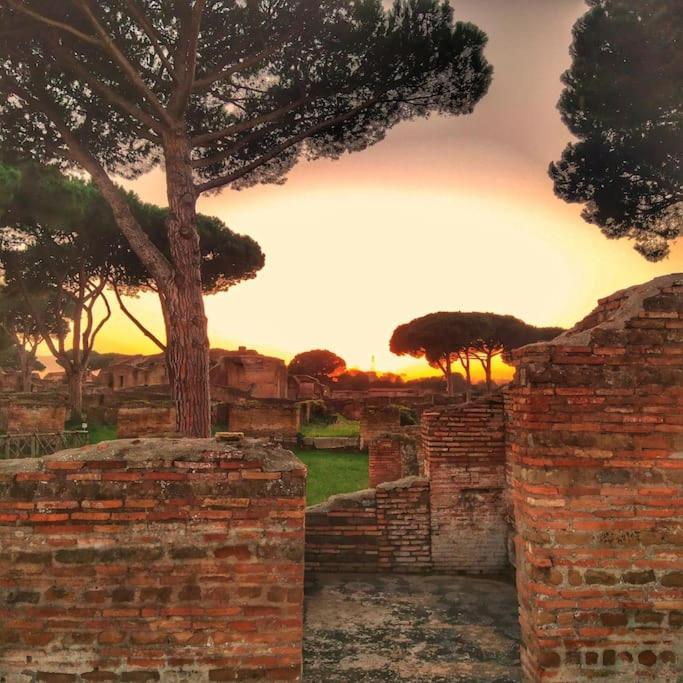 Per Antiqua Itinere Lägenhet Ostia Antica Exteriör bild