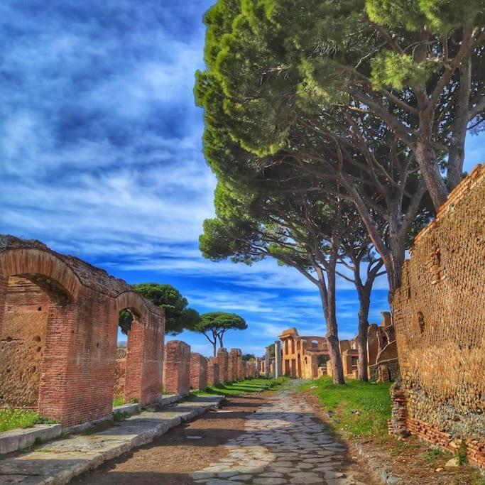 Per Antiqua Itinere Lägenhet Ostia Antica Exteriör bild